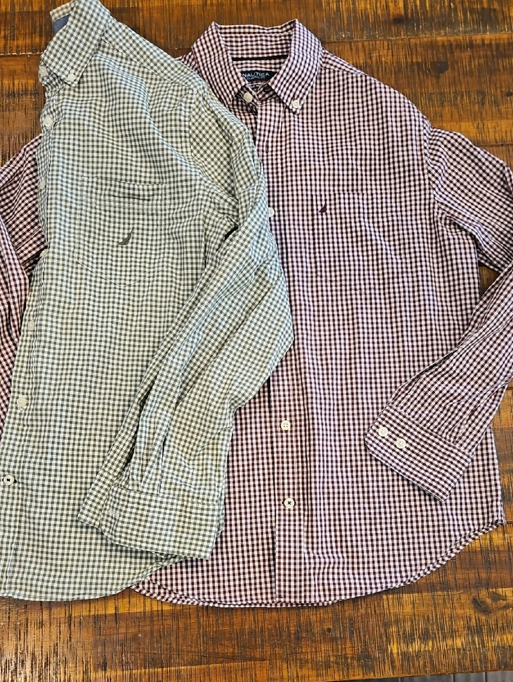 Nautica Men's Small-Check Button-Down Shirt in Green and White